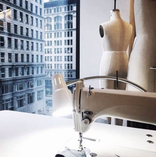 UCZ SIĘ MODY: 8 WAKACYJNYCH KURSÓW W POLSCE